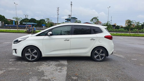 thân xe kia rondo máy dầu 7 chỗ